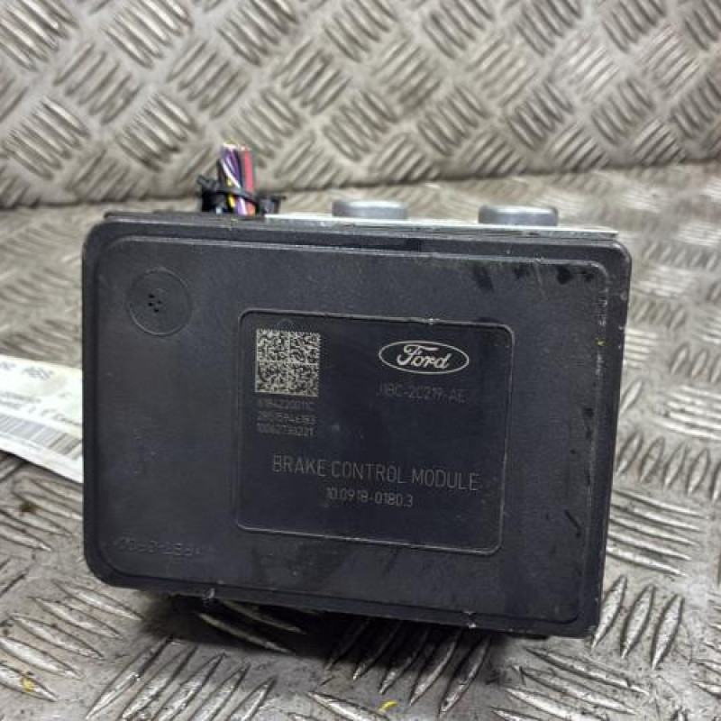 Bloc ABS (freins anti-blocage) FORD FIESTA 7 Photo n°1