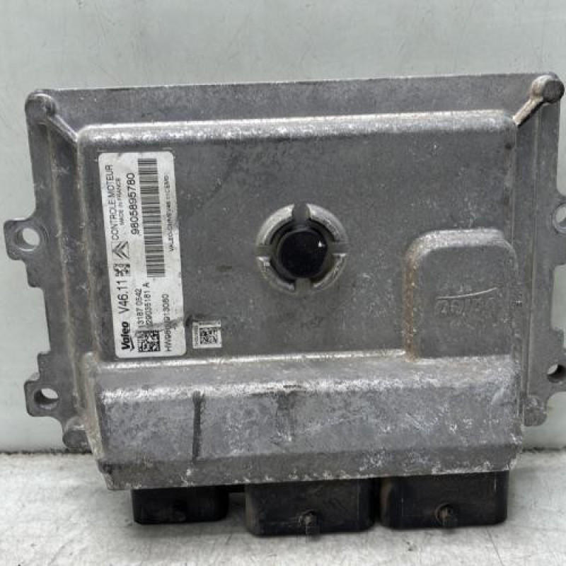 Calculateur PEUGEOT 208 1 Photo n°1