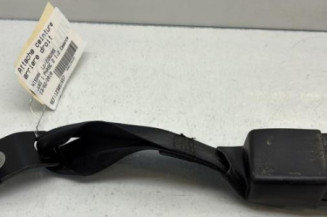 Attache ceinture arriere centrale NISSAN JUKE 1 Photo n°1