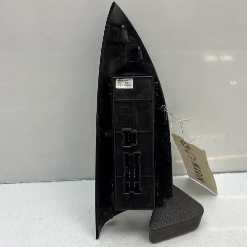 Interrupteur de leve vitre avant gauche NISSAN JUKE 1 Photo n°3