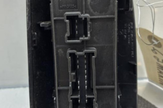 Interrupteur de leve vitre avant gauche NISSAN JUKE 1