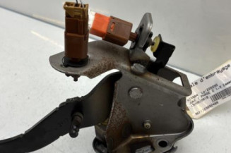 Pedale d'embrayage NISSAN JUKE 1