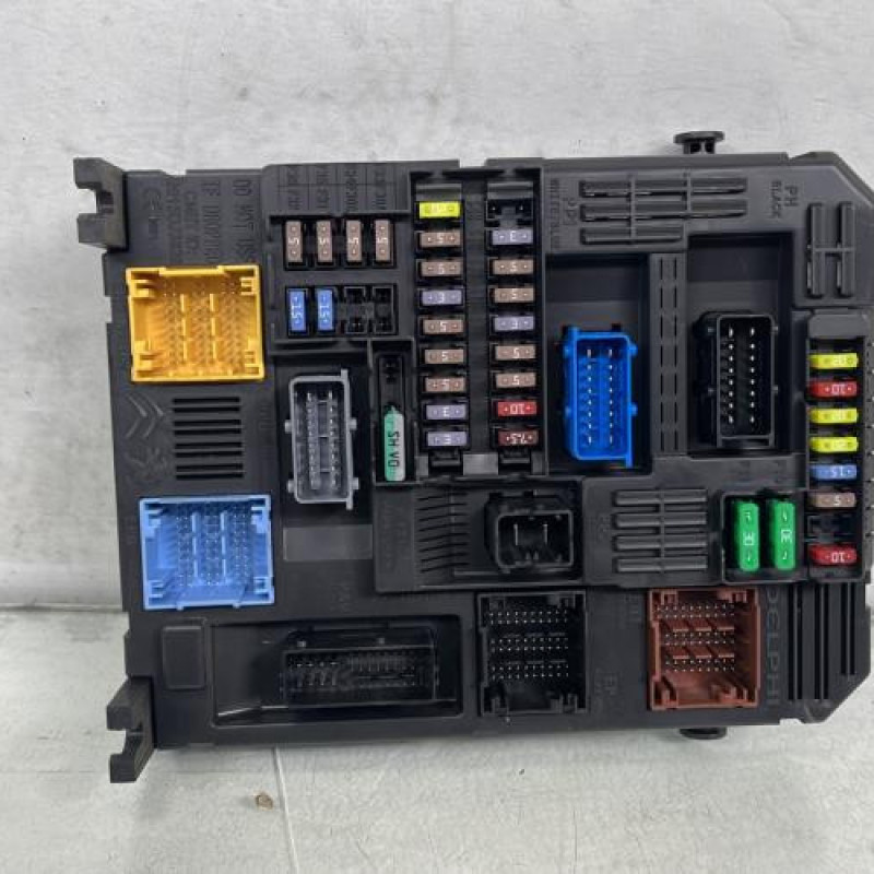 Boitier BSI CITROEN C4 PICASSO 2 Photo n°1