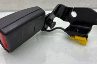 Attache ceinture arriere droit MERCEDES CLASSE E 207