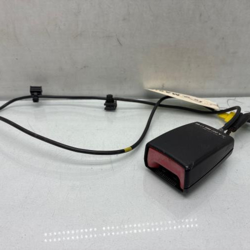 Attache ceinture avant gauche MERCEDES CLASSE E 207 Photo n°1