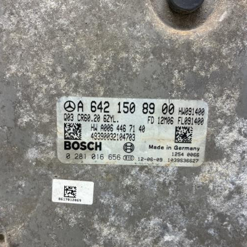 Calculateur moteur MERCEDES CLASSE E 207 Photo n°2
