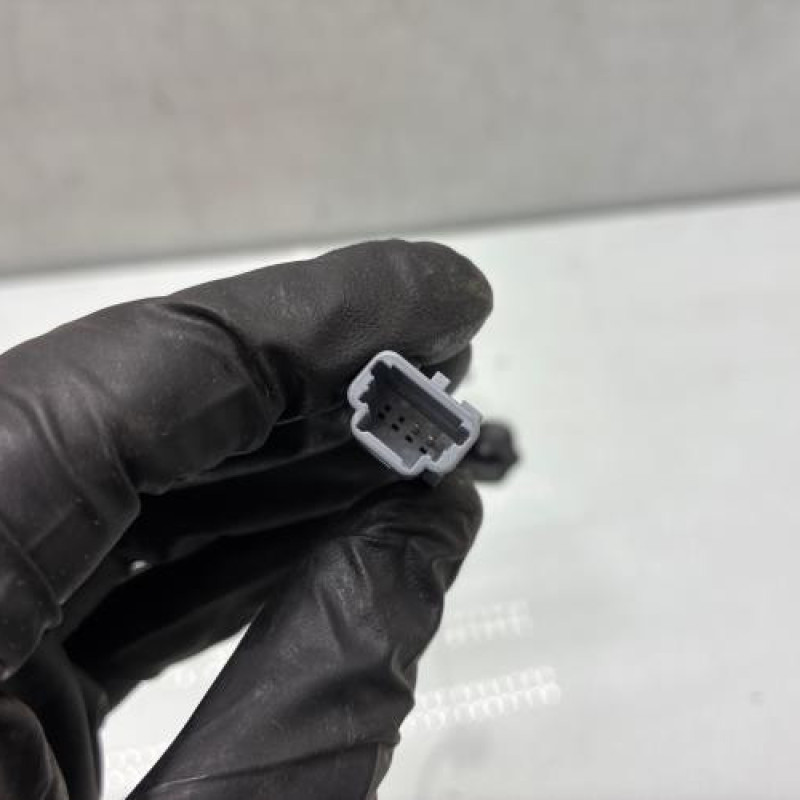 Attache ceinture arriere droit RENAULT GRAND SCENIC 4 Photo n°3