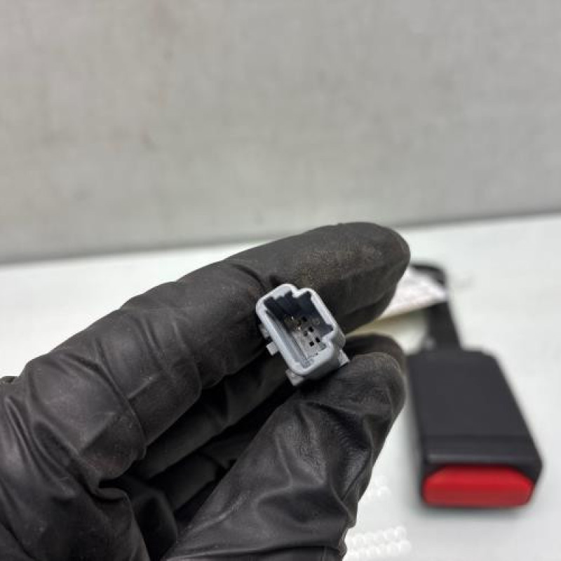Attache ceinture arriere gauche RENAULT GRAND SCENIC 4 Photo n°3