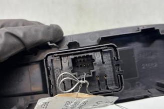 Interrupteur de leve vitre arriere droit RENAULT GRAND SCENIC 4