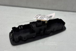 Interrupteur de leve vitre arriere gauche RENAULT GRAND SCENIC 4