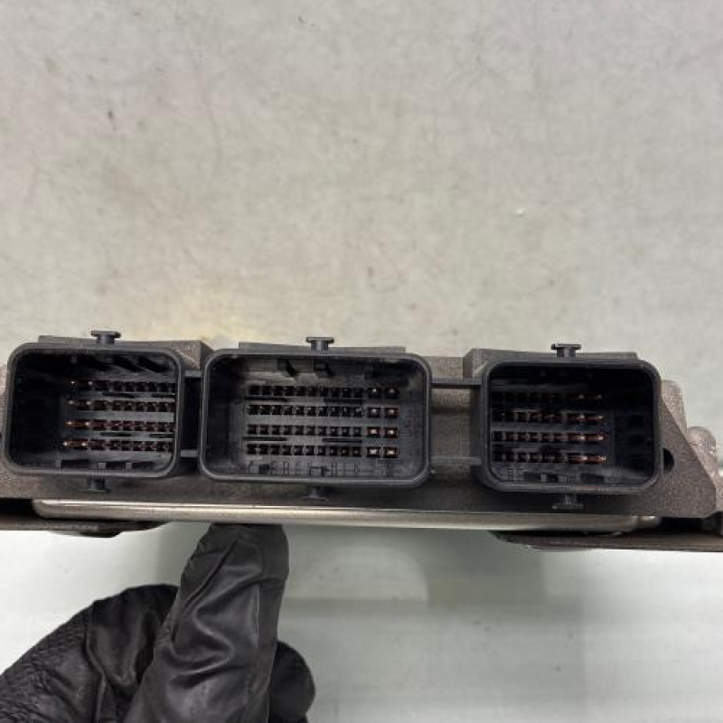 Calculateur moteur CITROEN C4 PICASSO 1 Photo n°3