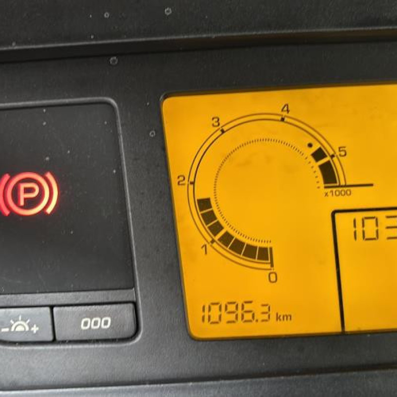 Calculateur moteur CITROEN C4 PICASSO 1 Photo n°12