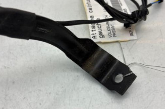 Attache ceinture avant gauche VOLKSWAGEN PASSAT 6