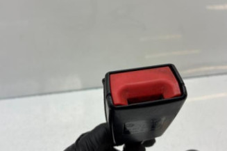 Attache ceinture avant gauche VOLKSWAGEN PASSAT 6