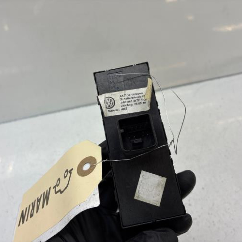 Interrupteur de leve vitre avant gauche VOLKSWAGEN PASSAT 6 Photo n°2