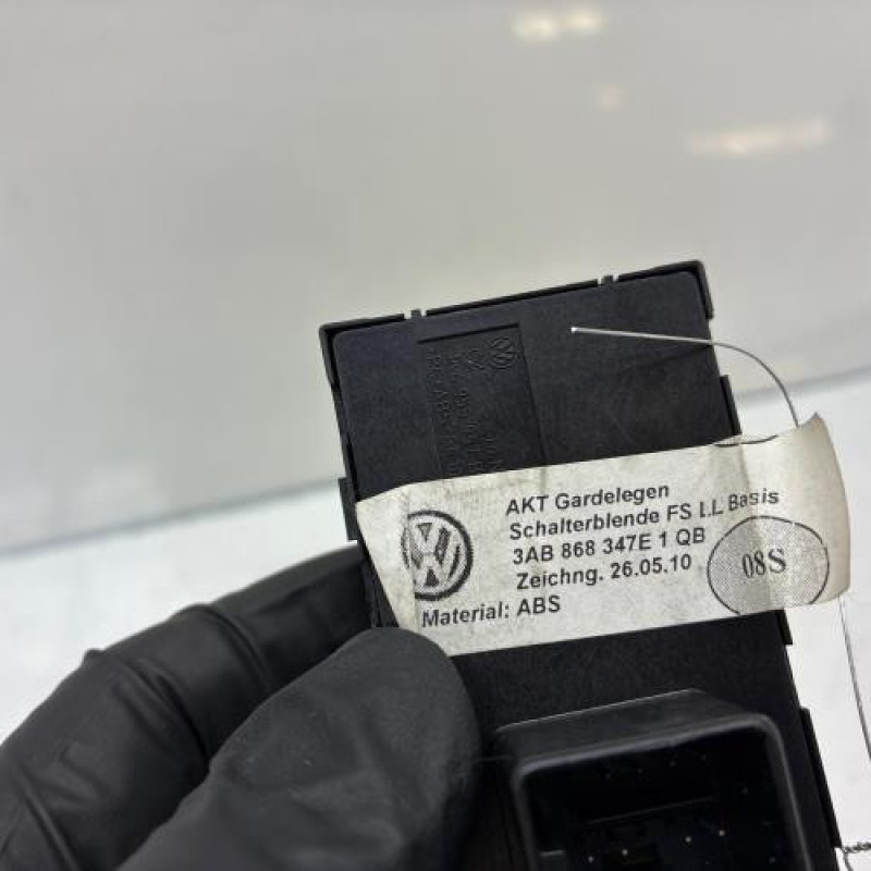 Interrupteur de leve vitre avant gauche VOLKSWAGEN PASSAT 6 Photo n°3