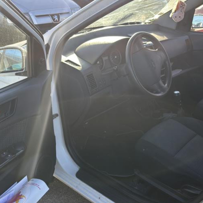 Interrupteur de leve vitre avant gauche HYUNDAI GETZ Photo n°13