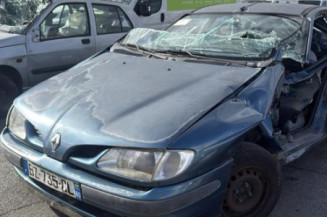 Interrupteur de leve vitre avant gauche RENAULT MEGANE 1