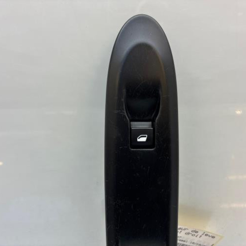 Interrupteur de leve vitre avant droit CITROEN DS3 Photo n°2