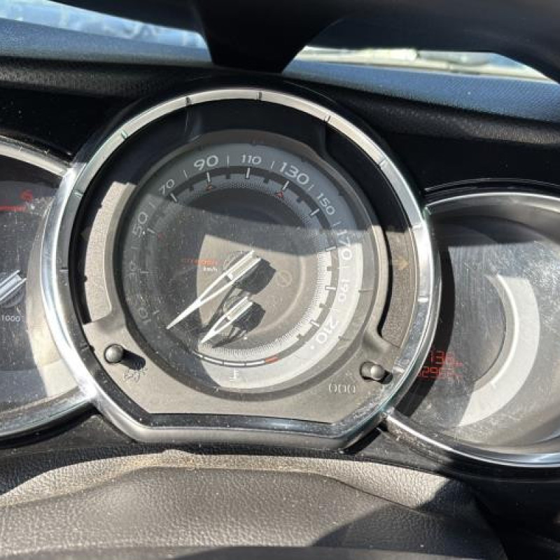 Interrupteur de leve vitre avant droit CITROEN DS3 Photo n°20