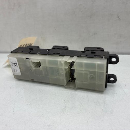 Interrupteur de leve vitre avant gauche NISSAN NOTE 1