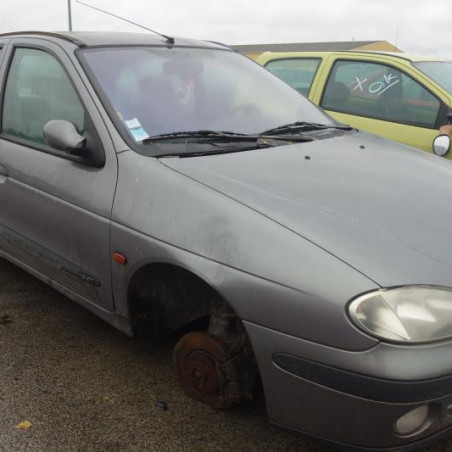 Ceinture arriere droit RENAULT MEGANE 1