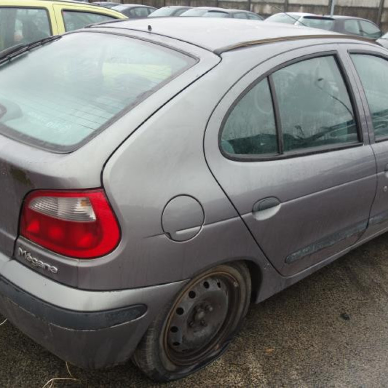Ceinture arriere droit RENAULT MEGANE 1 Photo n°3