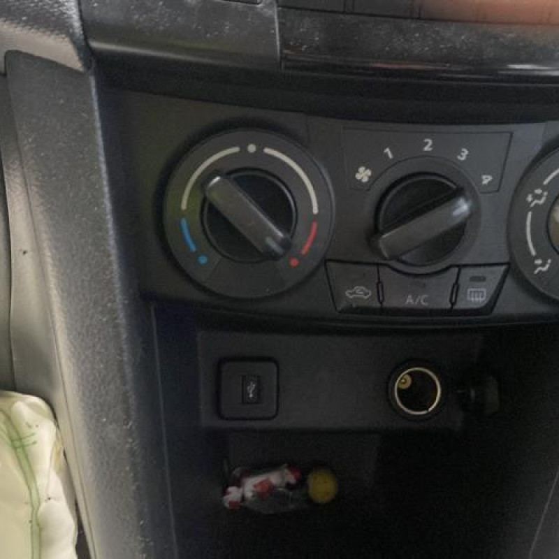 Calculateur moteur SUZUKI SWIFT 4 Photo n°19