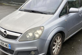 Calculateur moteur OPEL ZAFIRA B