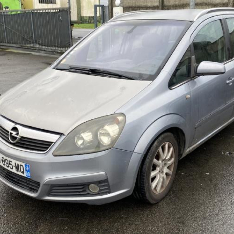Calculateur moteur OPEL ZAFIRA B Photo n°5