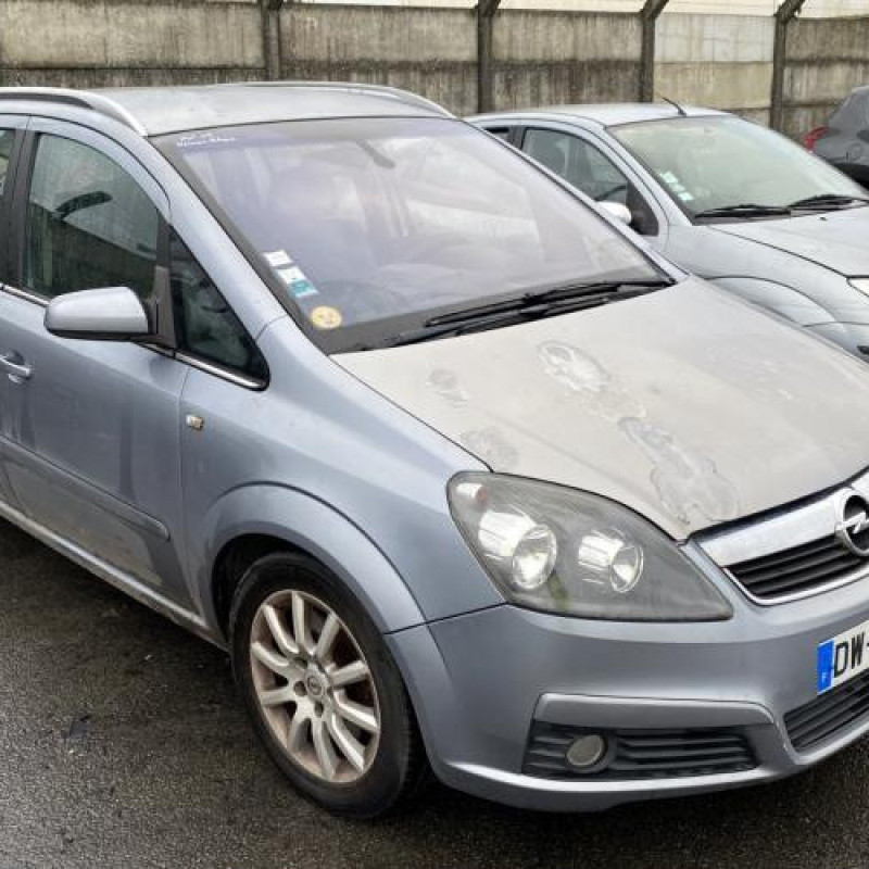 Calculateur moteur OPEL ZAFIRA B Photo n°6