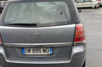 Calculateur moteur OPEL ZAFIRA B