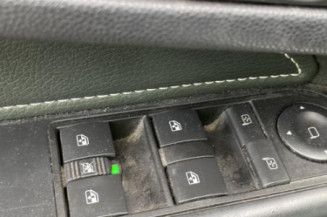 Calculateur moteur OPEL ZAFIRA B