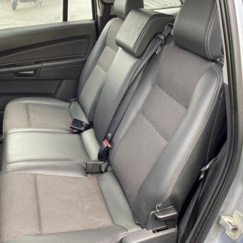 Calculateur moteur OPEL ZAFIRA B Photo n°15