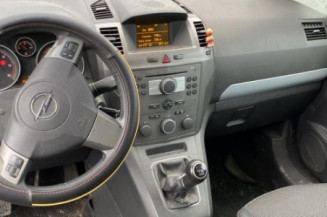 Calculateur moteur OPEL ZAFIRA B