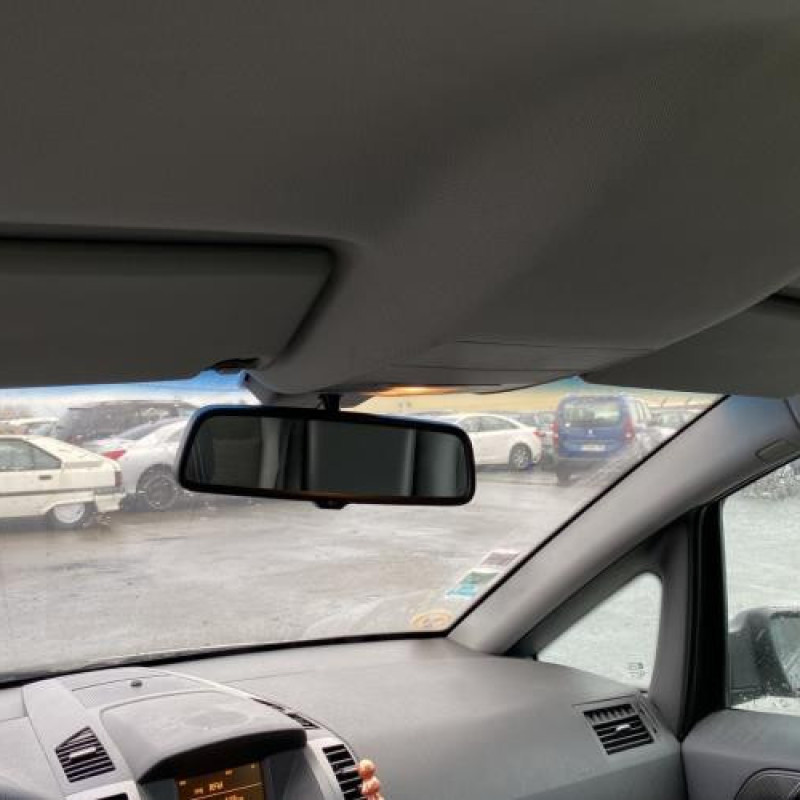 Calculateur moteur OPEL ZAFIRA B Photo n°18