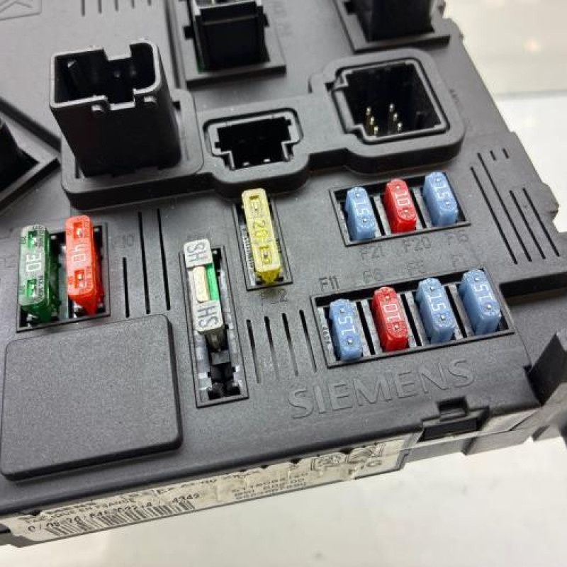 Boitier BSI PEUGEOT 206 Photo n°3