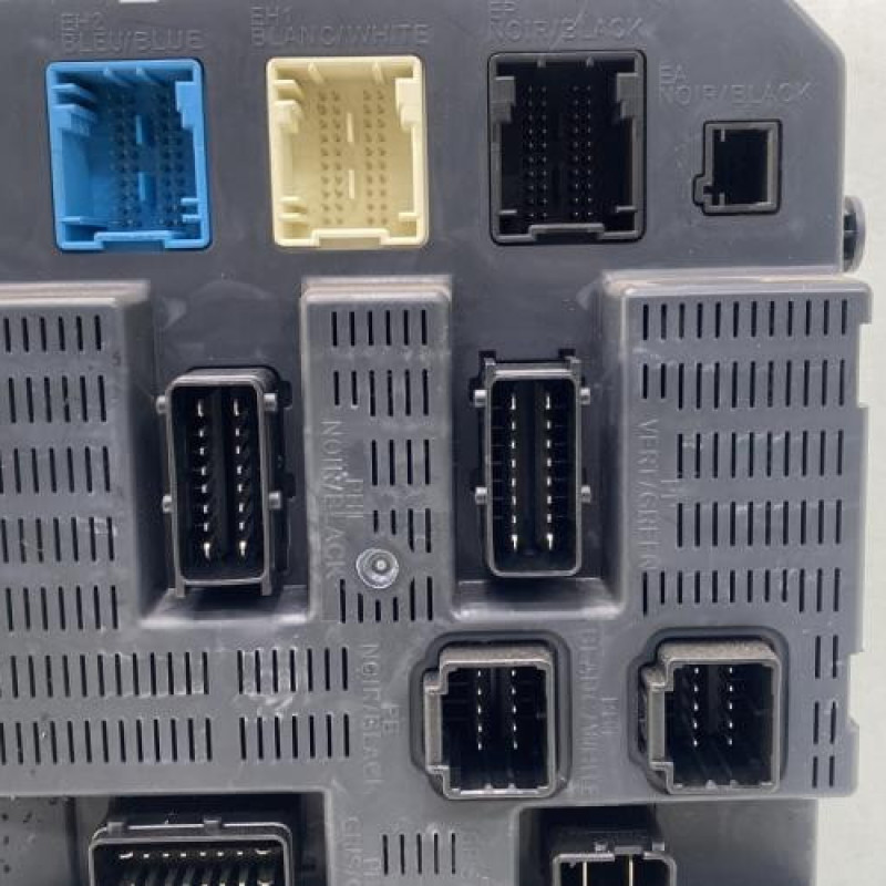 Boitier BSI PEUGEOT 308 1 Photo n°2