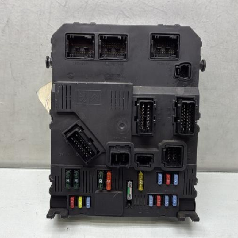 Boitier BSI PEUGEOT 206+ Photo n°1