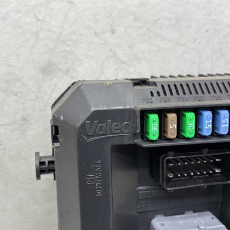 Boitier BSI PEUGEOT 208 1 Photo n°2