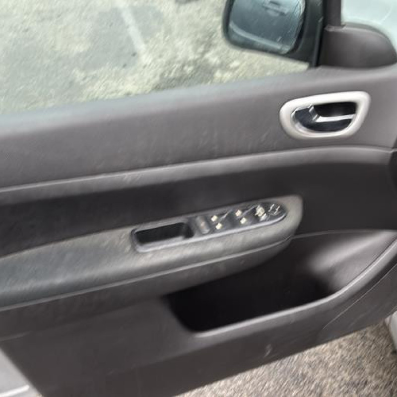 Boitier BSI PEUGEOT 307 Photo n°13