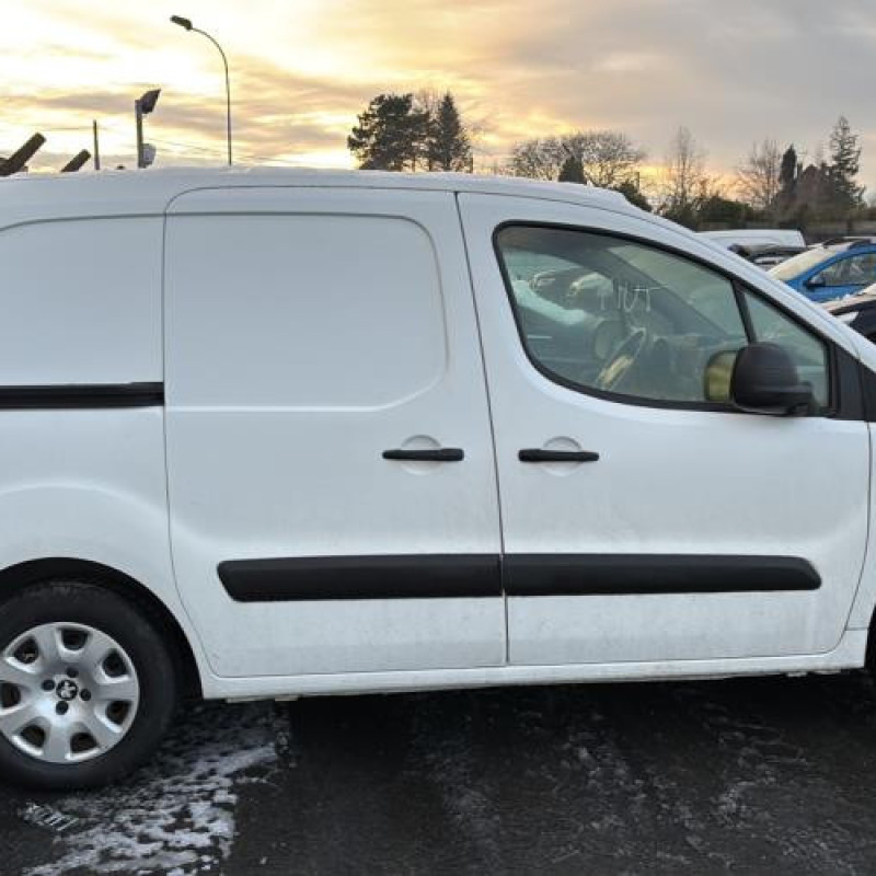 Boitier BSI PEUGEOT PARTNER 2 Photo n°10