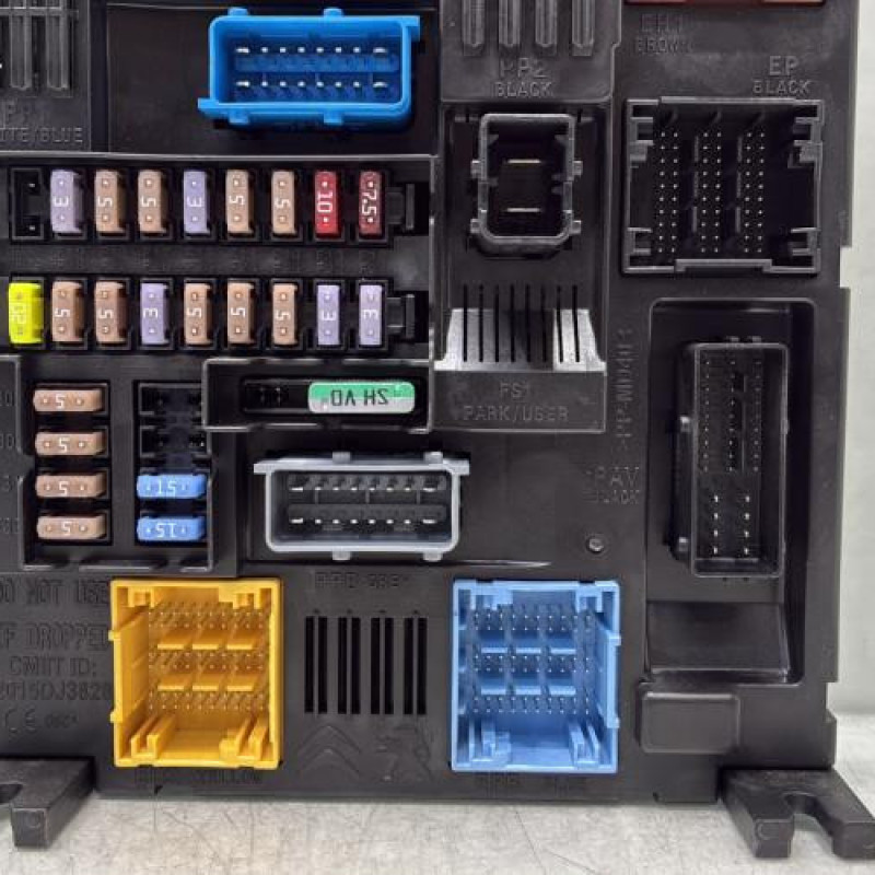 Boitier BSI PEUGEOT 208 2 Photo n°3