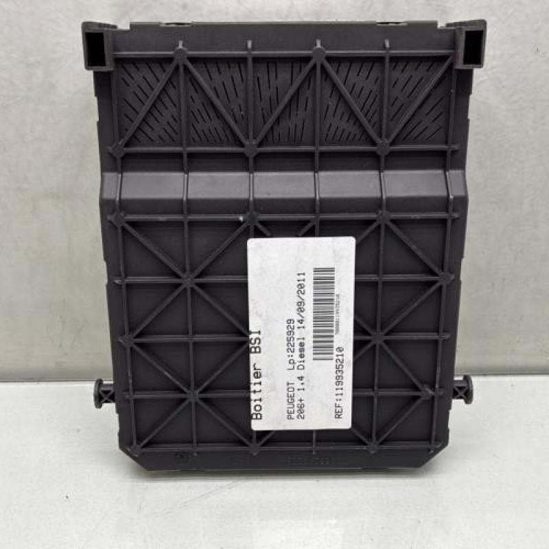 Boitier BSI PEUGEOT 206+ Photo n°3