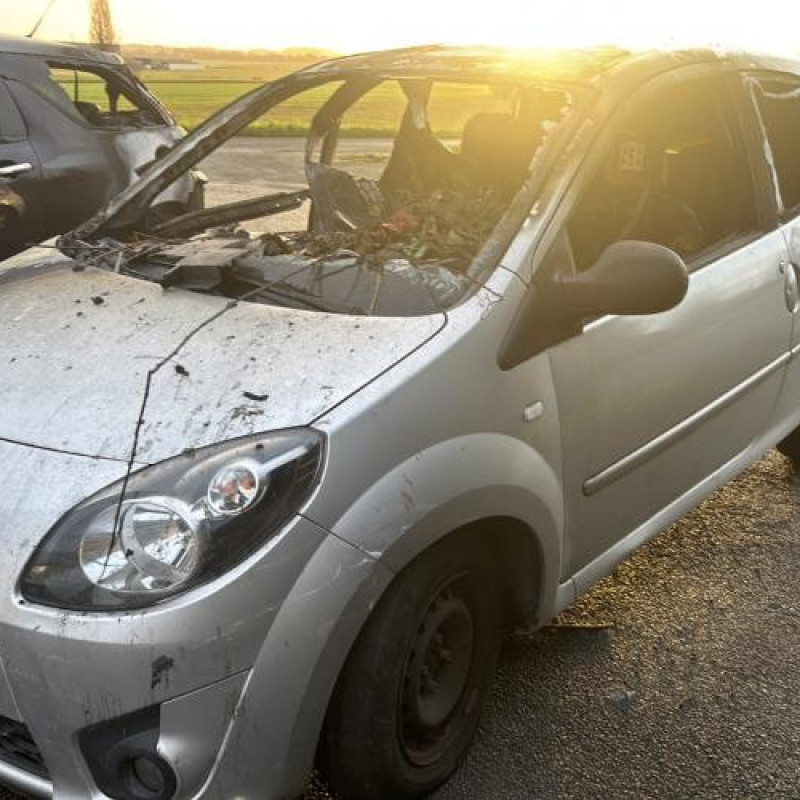 Calculateur RENAULT TWINGO 2 Photo n°9