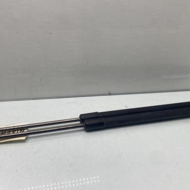 Verin de coffre MERCEDES CLASSE C 203 COUPE SPORT Photo n°1