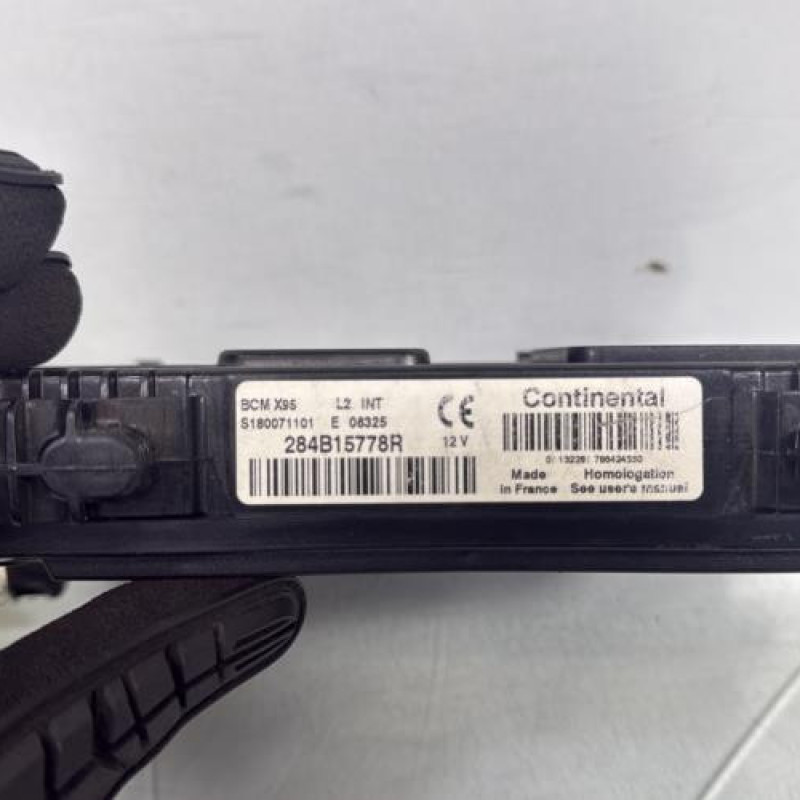 Boitier BSI RENAULT MEGANE 3 Photo n°3