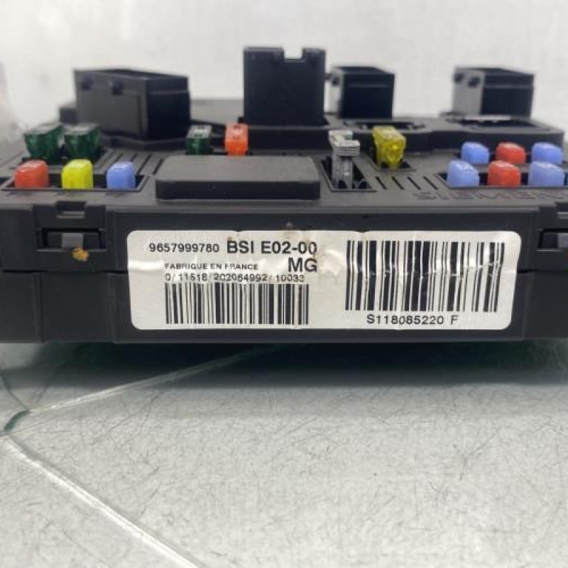 Boitier BSI PEUGEOT 206+ Photo n°4