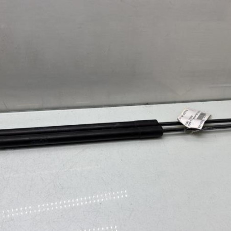 Verin de coffre FORD PUMA 2 Photo n°1