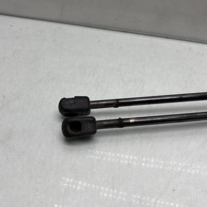 Verin de coffre OPEL ASTRA J Photo n°3